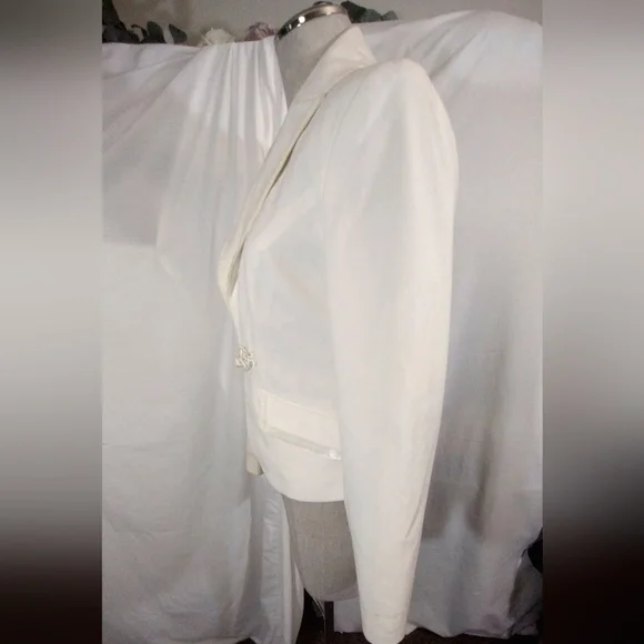 Apostrophe Women Blazer, Ivory, Spread Collar Velour Trim Pckts/Embroid Bttn,6-8 - Picture 3 of 13